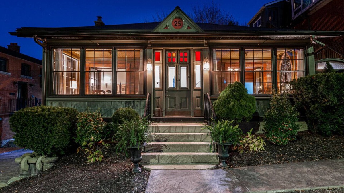 Stratford Apartment | Lake Suite with Sunroom | by Henry House Stays