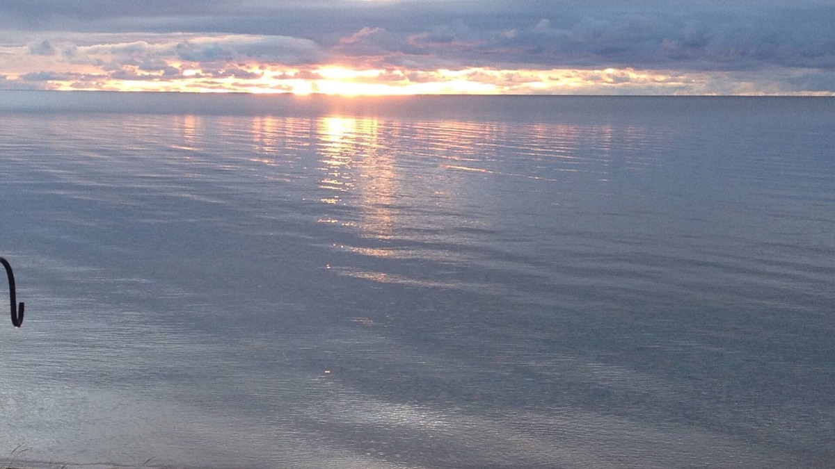 Lake Linden Cottage | Lake Superior Cottage on Sandy Beach, cl. houghton, calumet, LL Sunrise, beach