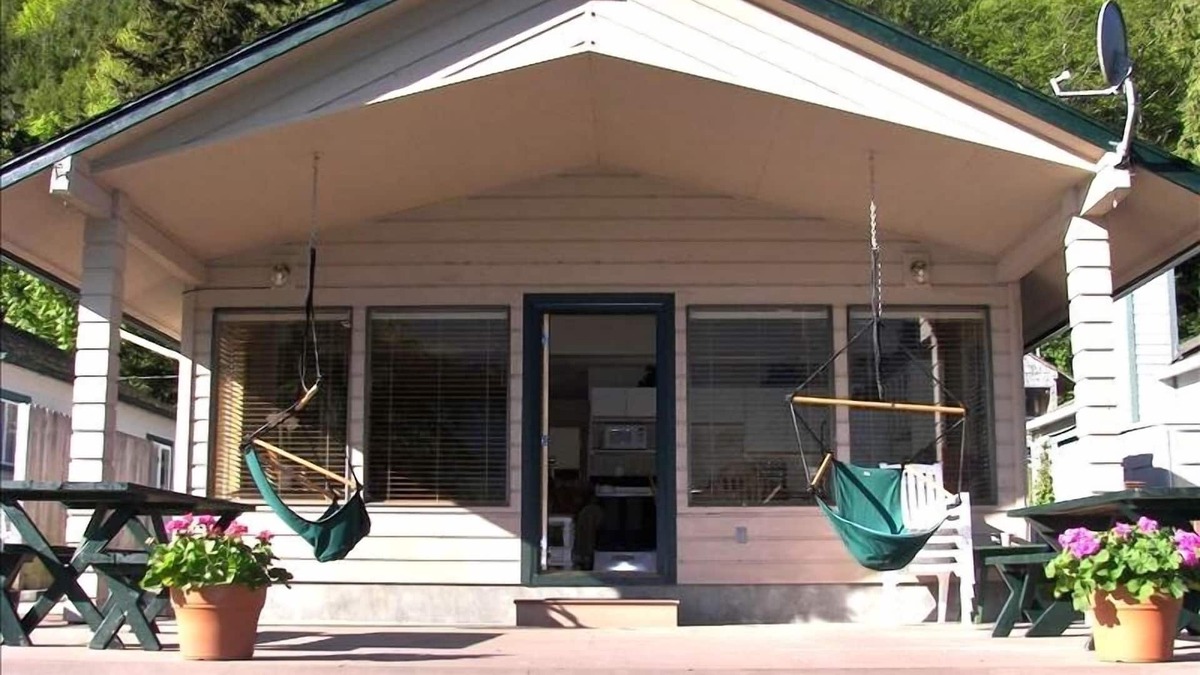 Port Angeles Cabin | Lake Sutherland! Explore Lake Sutherland, Olympic National Park & Port Angeles