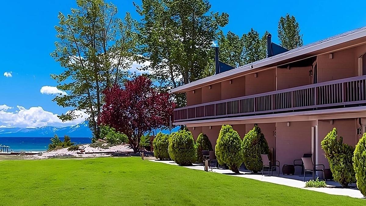 Tahoe Vista Hotel | Lake Tahoe/Studio w/Kitchenette, Outdoor Pool, Beach, Free Parking!