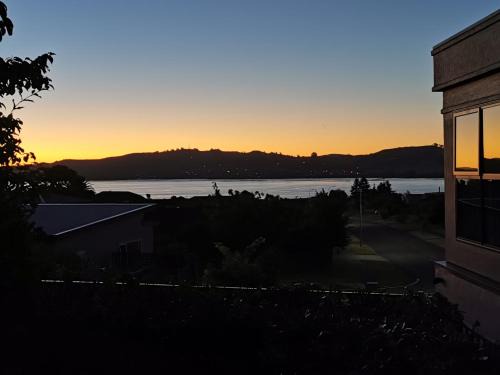 Waipahihi House | Lake Taupo Holiday Home