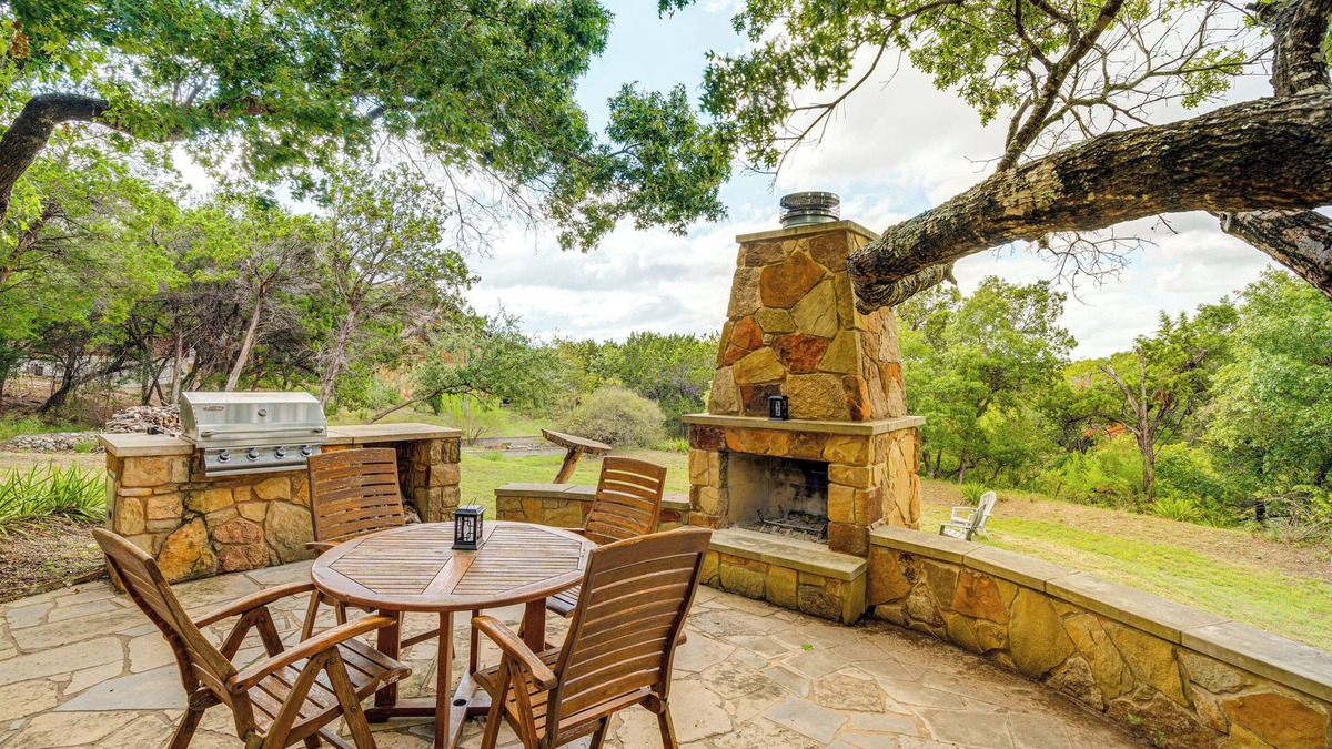 Leander House | Lake Travis Home Near Marina w/Spectacular Views!