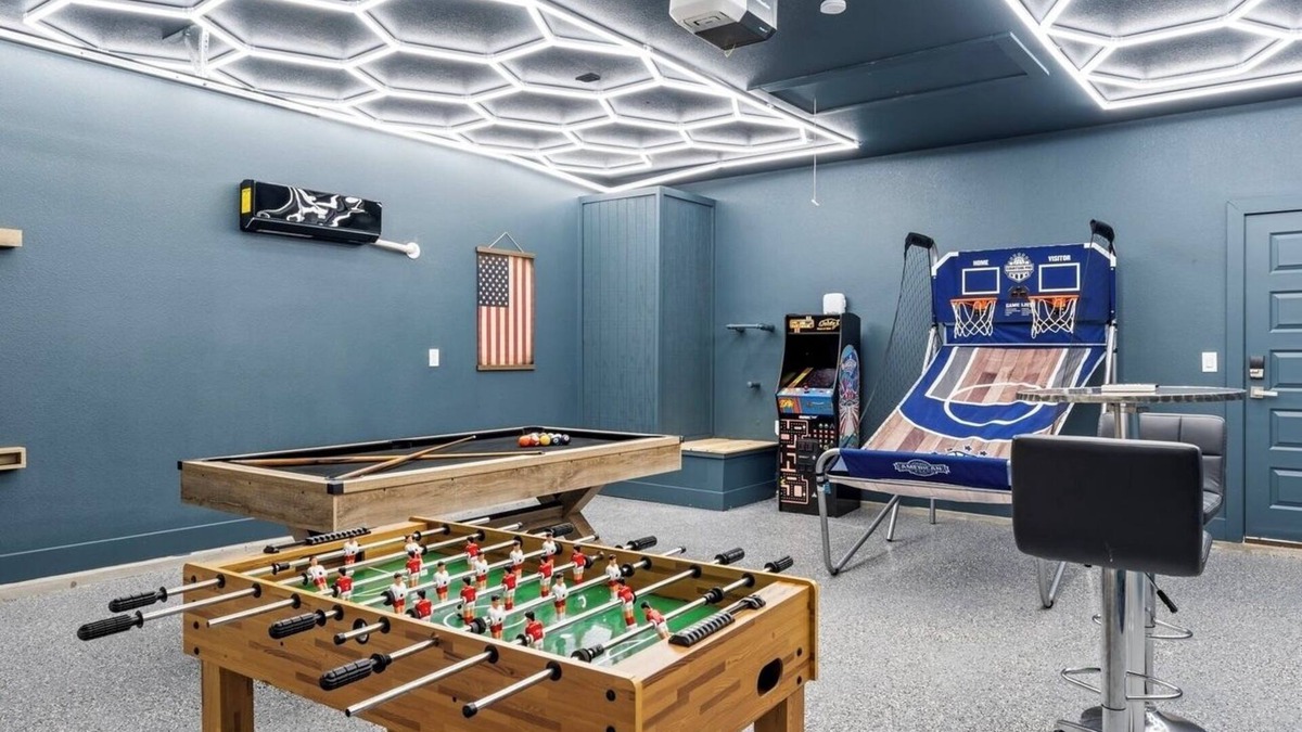 Waterford On Lake Travis House | Lake Travis Resort-Style Amenities + Game Room! Welcome to Point Venture, TX