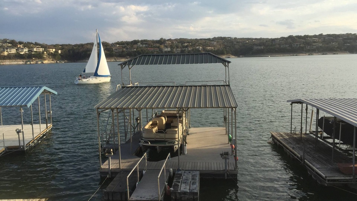 Point Venture House | Lake Travis Waterfront - Outstanding Views, Boat Dock/Deep Water, Walk to Pool