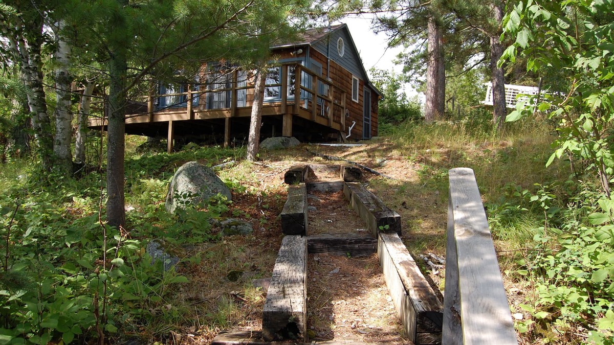 Tower Cottage | Lake Vermilion Cabin with Bunkhouse-- Pet-Friendly, Sleeps 5