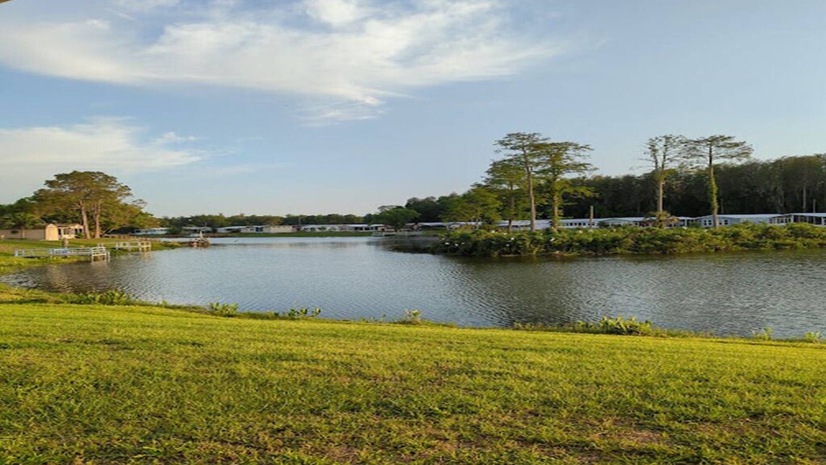 Keystone House | Lake view 1 bedroom, Golf Course & Trapshooting