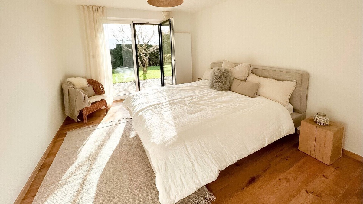 Ludwigshafen Apartment | Lake view and direct forest access