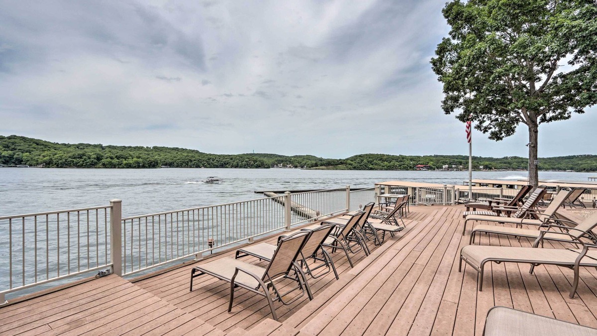 Lake of the Ozarks Apartment | Lake View & Boat Slip: Osage Beach Retreat!