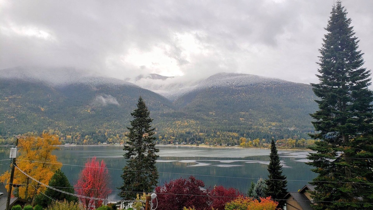 Central Kootenay House | Lake view boho inspired home with heated covered parking