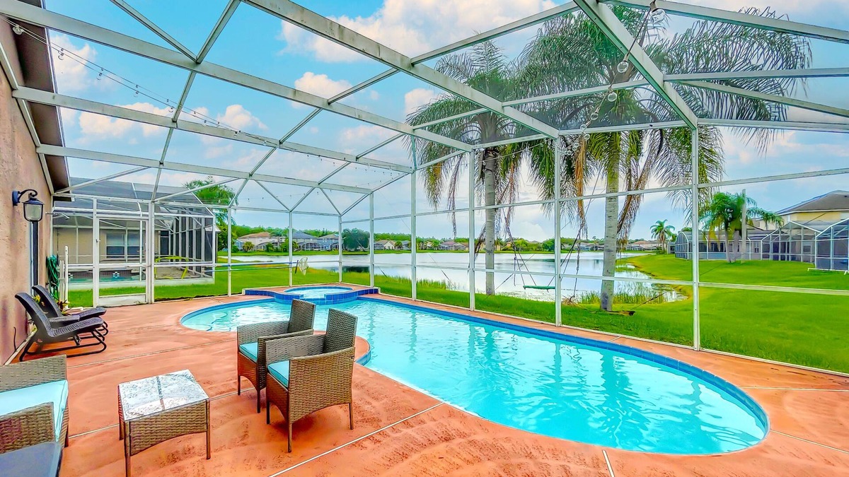 Meadow Woods House | Lake View Charmer l Private Pool l Pets l Disney