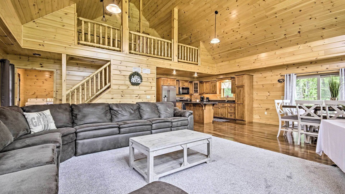 Wrightsville Cabin | Lake View & Hot Tub: Wrightsville Cabin!