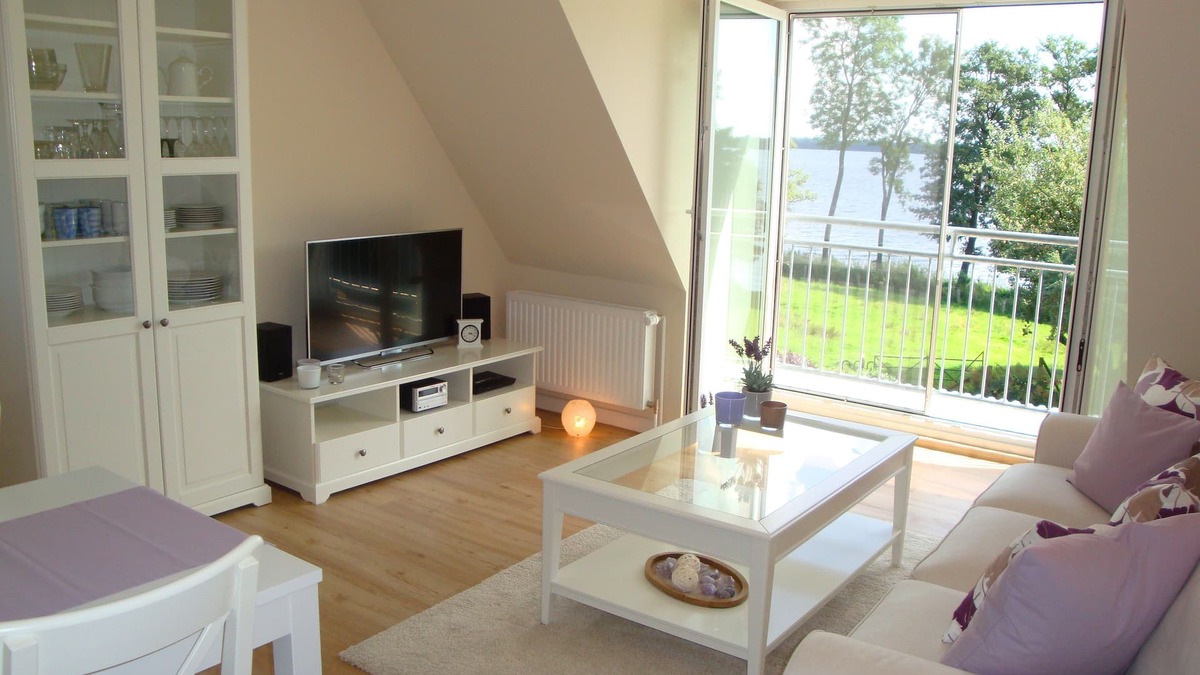 Klein Wittensee Apartment | Lake view, lake access, 3 *, W-Lan, ostseenah, sauna, garden, quiet, modern