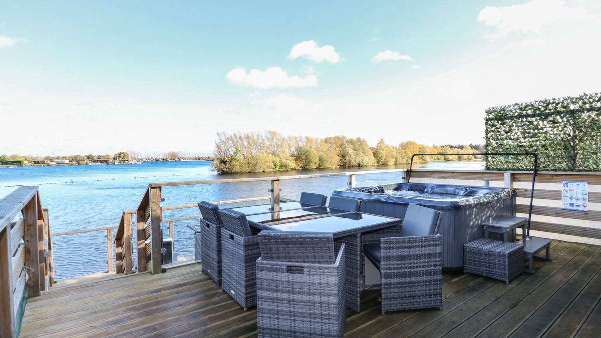 Lower Shelton Cottage | Lake View Lodge