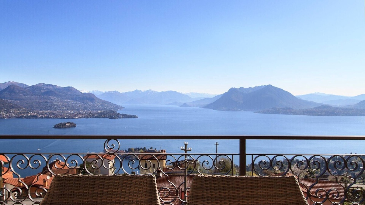 Someraro Apartment | Lake View, Luxury Apartment in Someraro, Stresa - Apartment NORTH