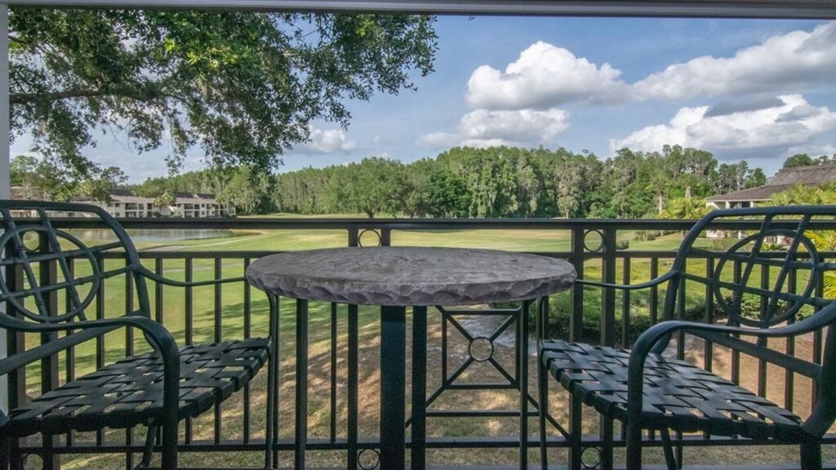 Wesley Chapel Condo | Lake View Resort Condo (2/2) on Golf Course