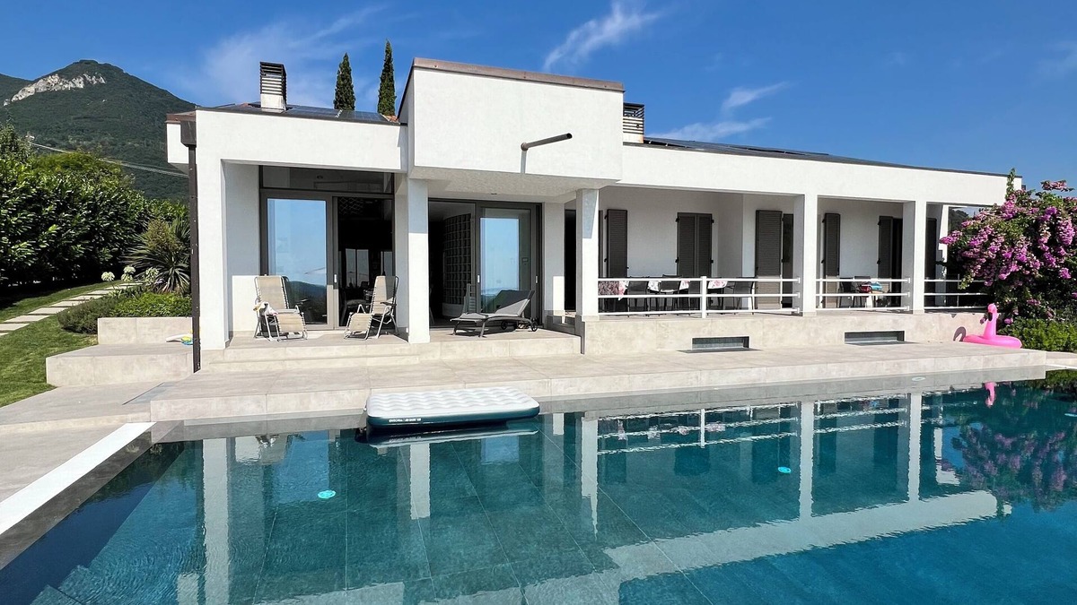 Roe Villa | LAKE VIEW VILLA WITH POOL ON THE HILL OF SALO 'CIR 017164-CNI-00022