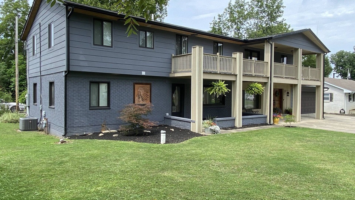 Russells Point House | Lake Views: 2nd-Story Guest Suite with Private Entrances/Yard/Parking
