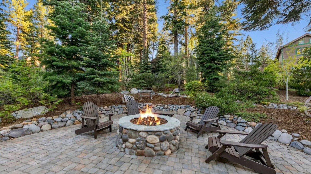 Lake Forest House | Lake Views, AC, Hot Tub & Fire Pit!