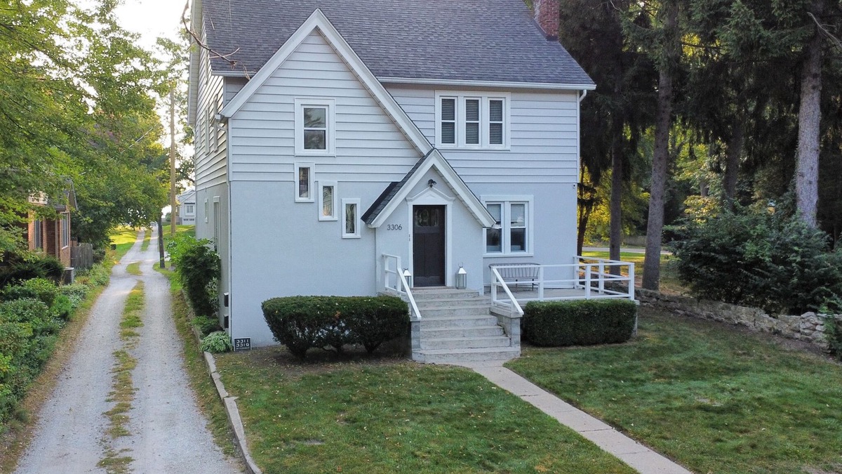 North Street Apartment | Lake Views! Prime location. Completely remodeled. Family and pet friendly.