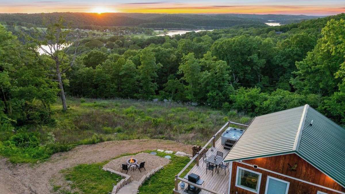 Omaha House | Lake Views! Private Hot tub and Fire Pit! Lux Couple's Retreat