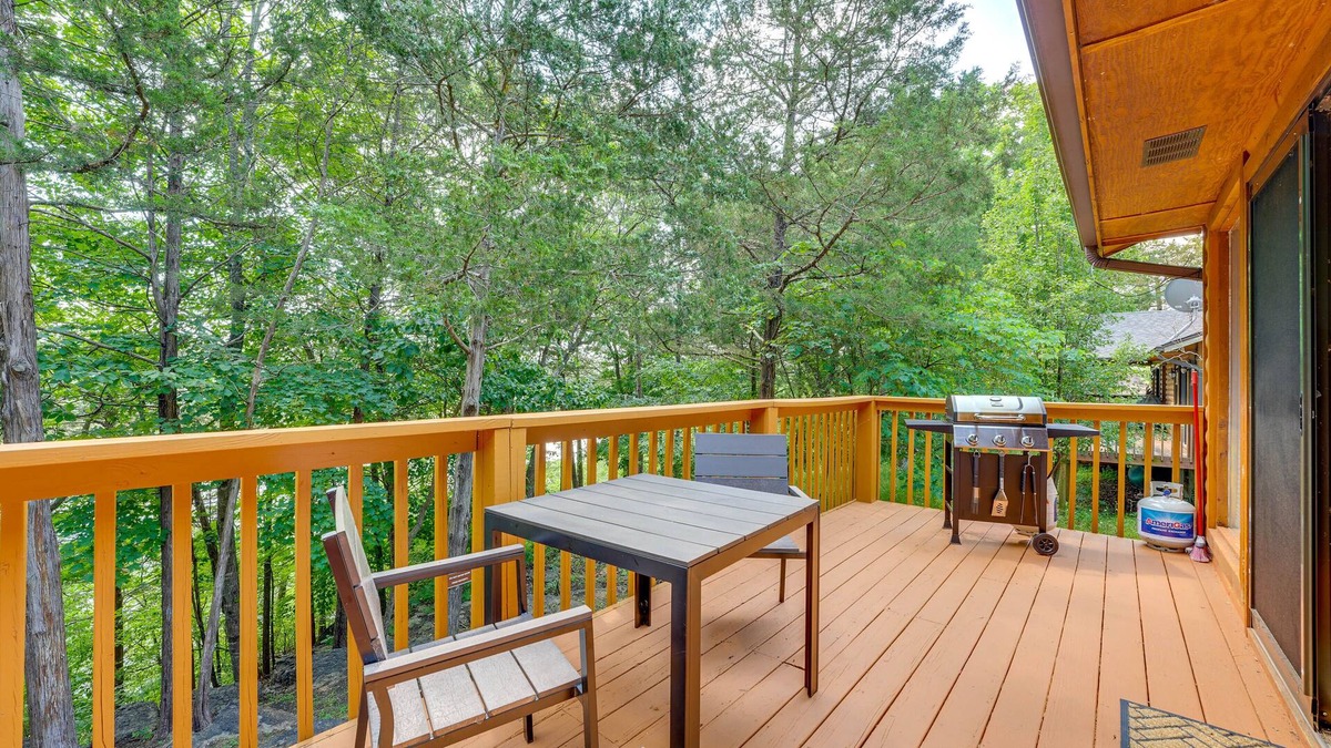 Arrow Point House | Lake Views: Table Rock Lake Retreat w/Fenced Yard