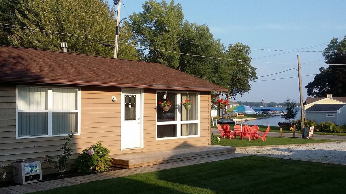 Enchanted Hills Condo | Lake Wawasee 2 Bedroom Condo on Channel . NO SHOES, NO SHIRT, NO PROBLEMS !