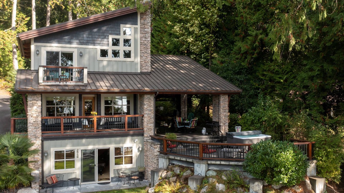 Bellingham House | Lake Whatcom Water Front/3 Acres/Kayak/Boards/Wood Fireplace