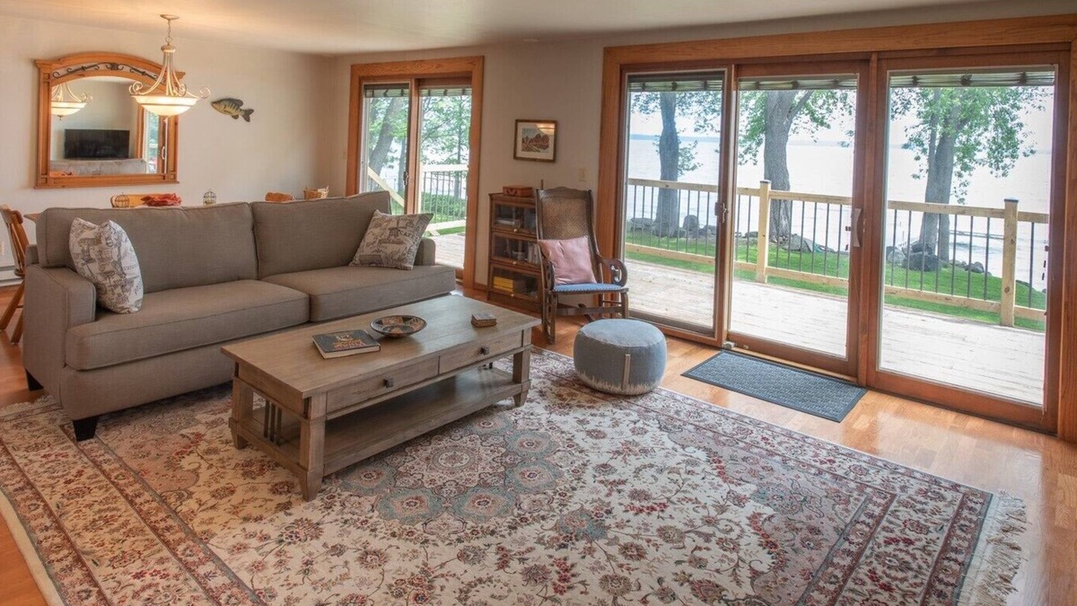Neenah House | Lake Winnebago Home, EAA, Packers, Swimming, Boating, Ice Fishing-Snowmobiling