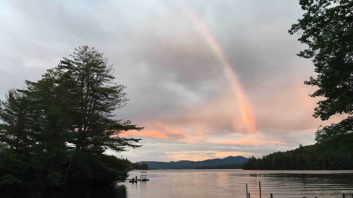 Meredith House | Lake Winnipesaukee water front comfortable year round home Zip 03253