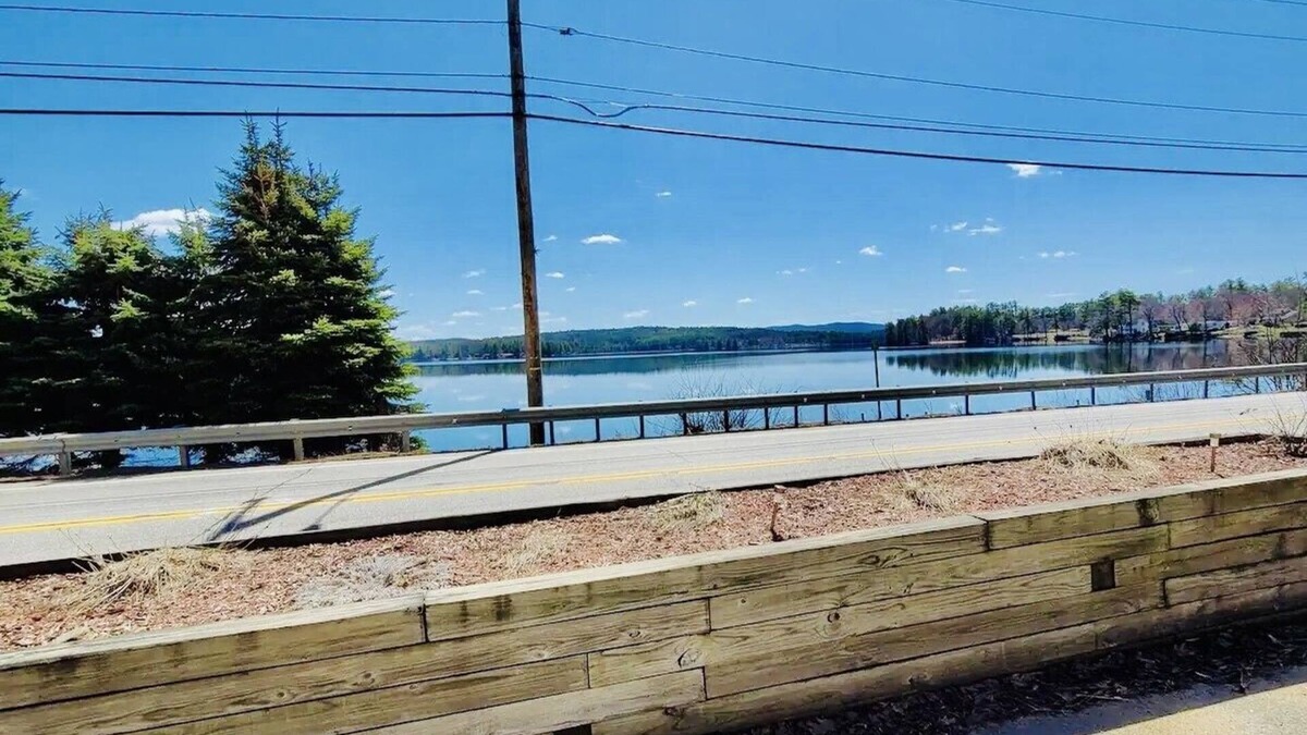 Winnisquam Condo | Lake Winnisquam Condo with Lake Views