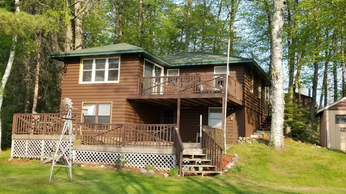 Finlayson Cabin | Lakefront! 3BR, 2.5 Bath, decks, dock, grill, fire pit, boats, dog friendly nnn