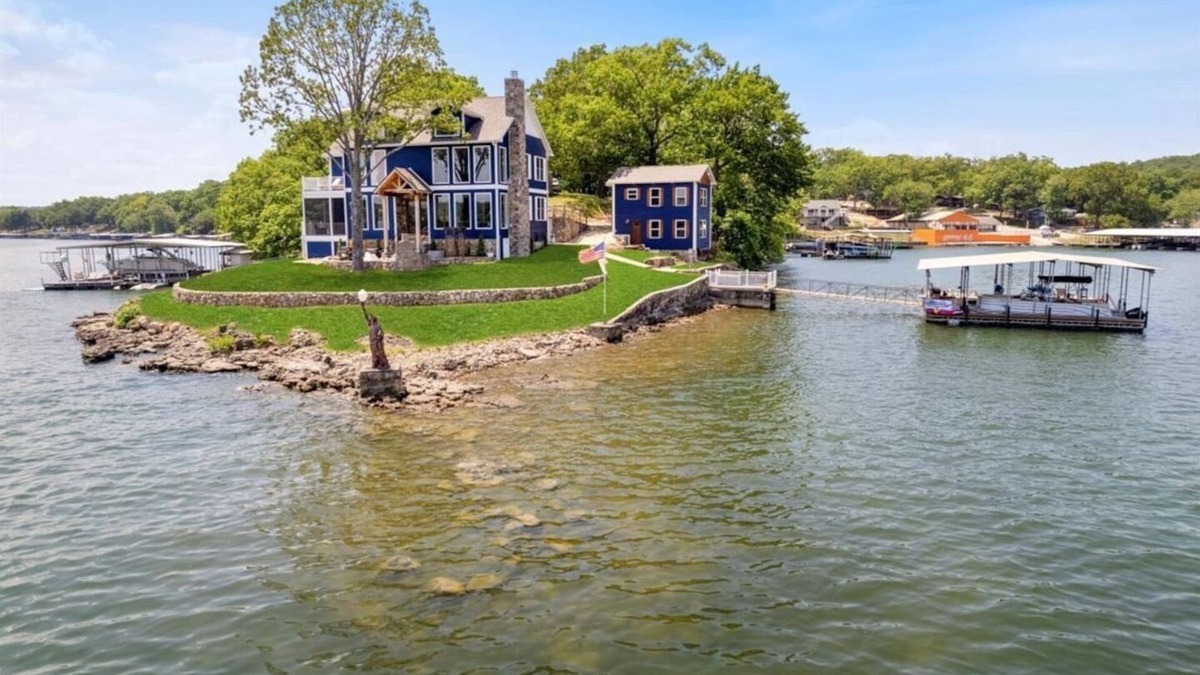 Gravois Mills House | Lakefront 5BR 6.5BA Home & Cabin amazing views