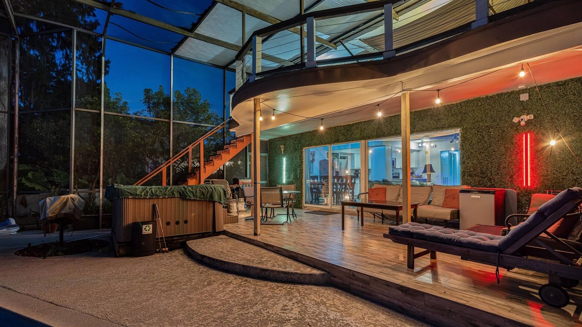 Southwest Orlando House | Lakefront 5BR Retreat | Pool, Hot Tub & Lake Views