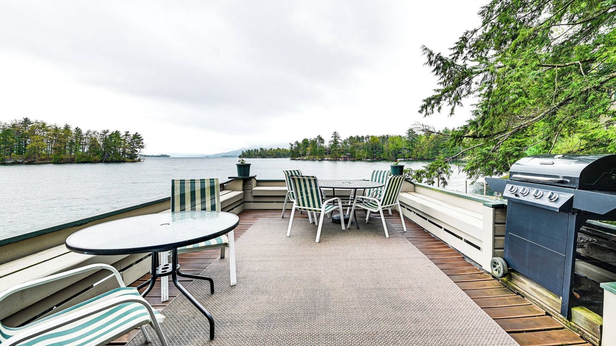 Huletts Landing House | Lakefront Adirondacks Home: Lake George Oasis!