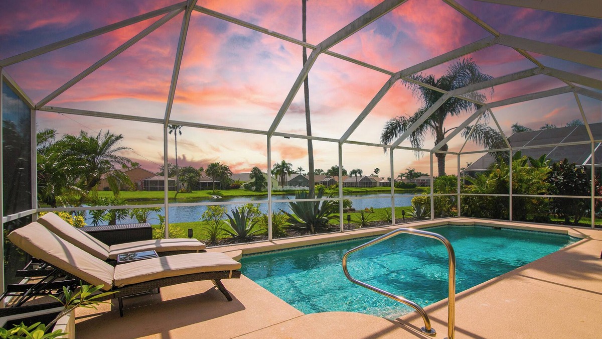 Sabal Harbour House | Lakefront Bradenton with Heated Pool, WiFi, Fitness Room, Resort-Style Amenities