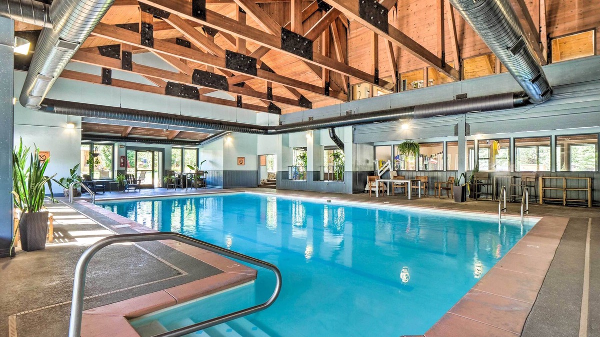 Breckenridge Cabin | Lakefront Breckenridge Cabin: 6 Mi to Ski Resort!