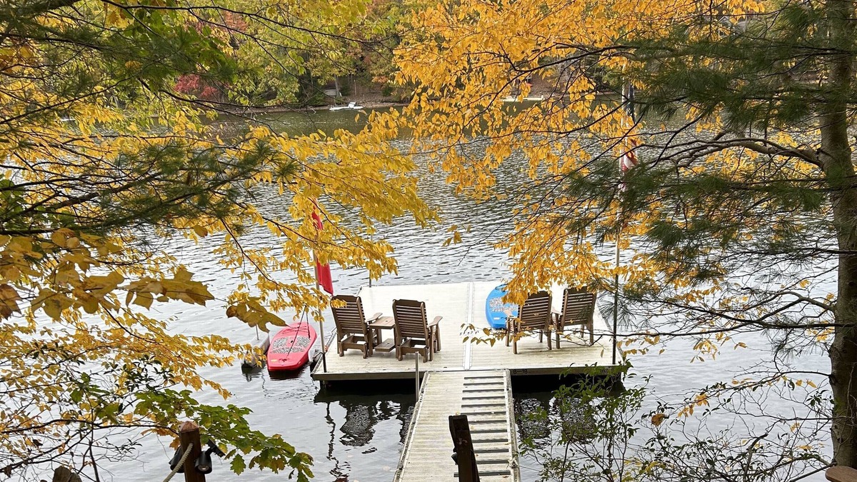 Penelacres Cabin | LAKEFRONT Cabin: Hot Tub, Kayaks, Private Dock & Gardens - OWLS NEST Deep Creek