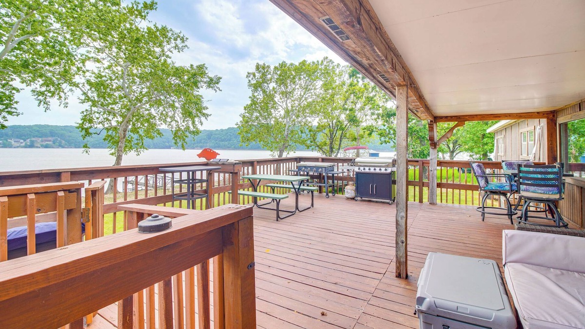 Jay Cabin | Lakefront Cabin in Jay w/Deck, Views & Boat Ramp!