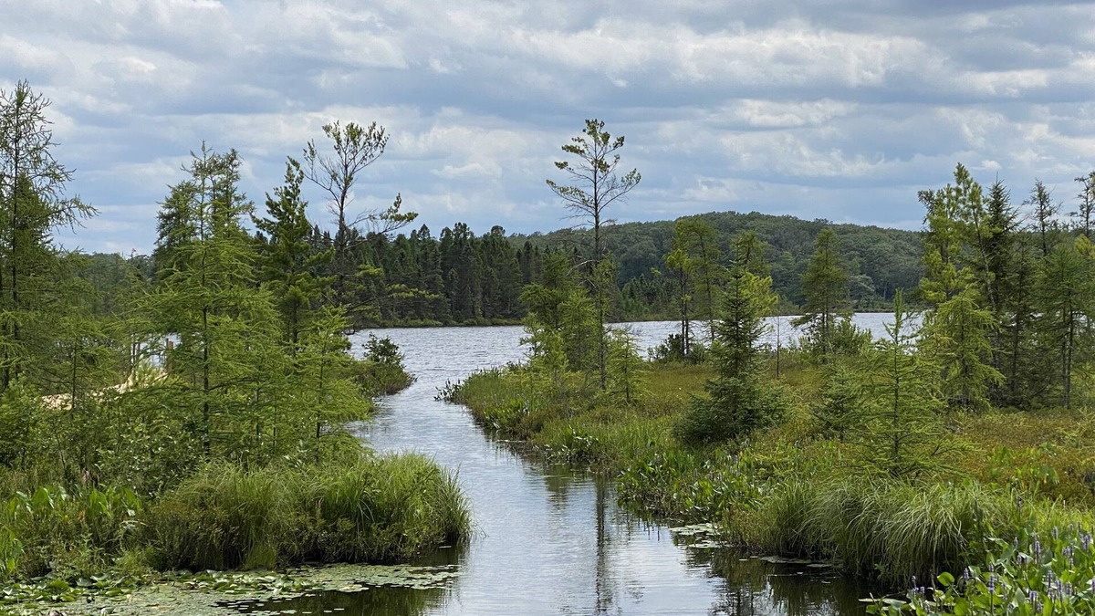 New Auburn Cabin | Lakefront Cabin… newly remodeled, full access to all your recreational needs!
