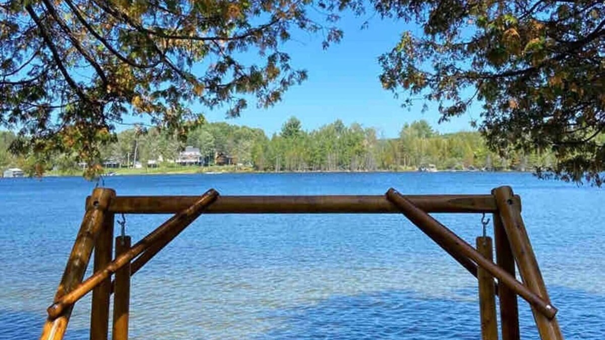 Alden Cabin | Lakefront Cabin - Northaire Resort Cabin 3