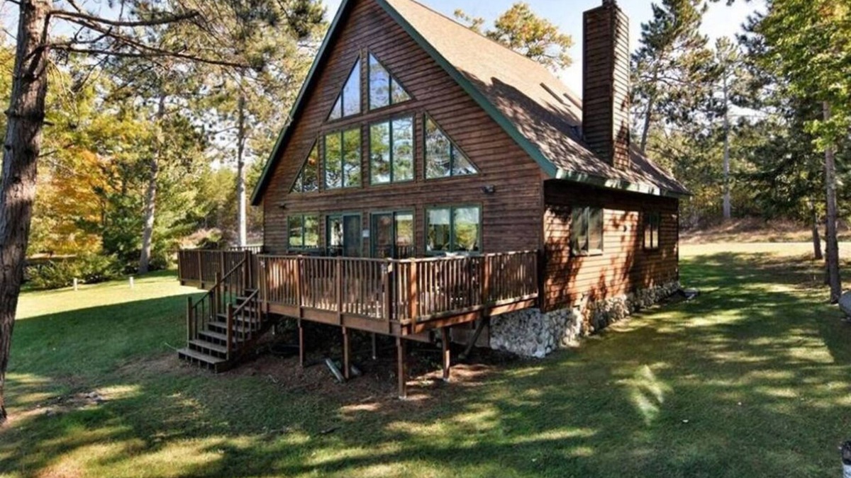 Minong Cabin | Lakefront cabin on Minong Flowage