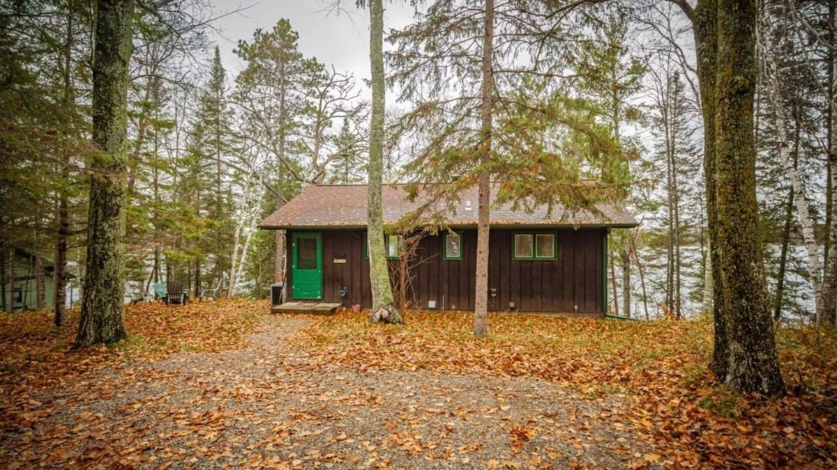 Fifty Lakes Cabin | Lakefront Cabin on Mitchell Lake
