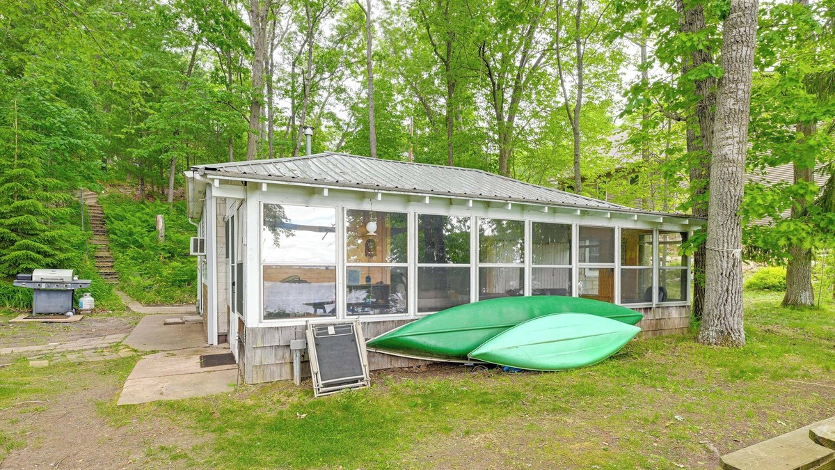Augusta Cabin | Lakefront Cabin w/Fire Pit, Dock, & Boat Rental