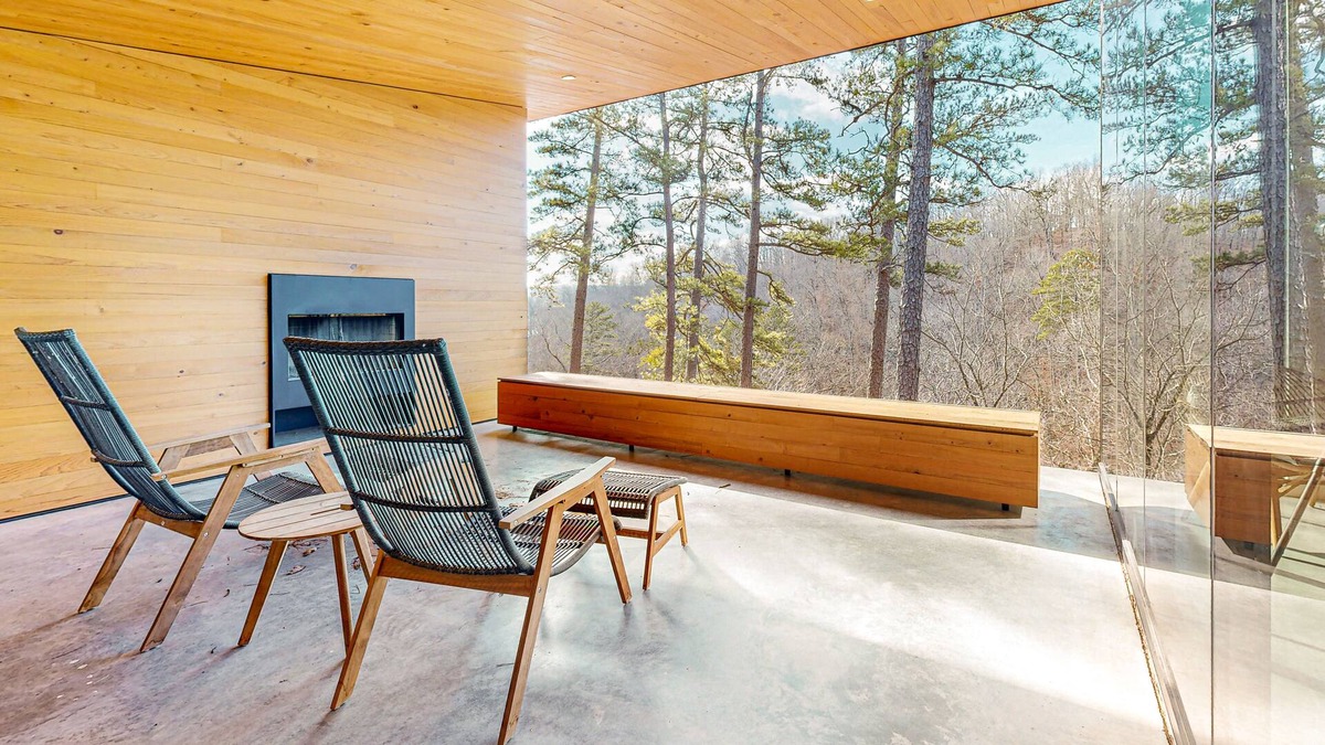 Rogers Cabin | Lakefront cabin with water access, washer/dryer, central AC & fireplace