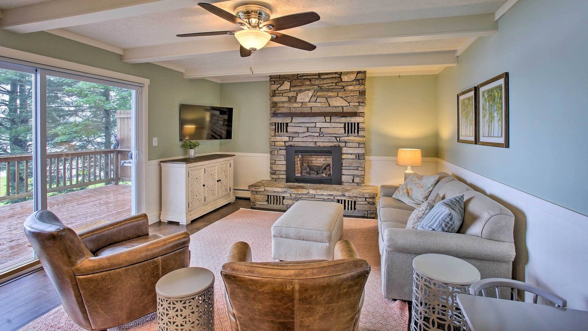Cadillac Cottage | Lakefront Cadillac Cottage w/ Furnished Deck!