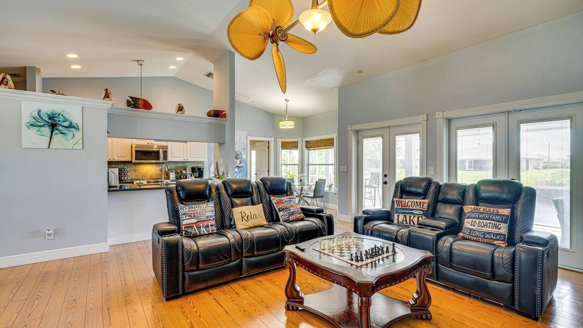 Mariner House | Lakefront Cape Coral Getaway w/Furnished Lanai!
