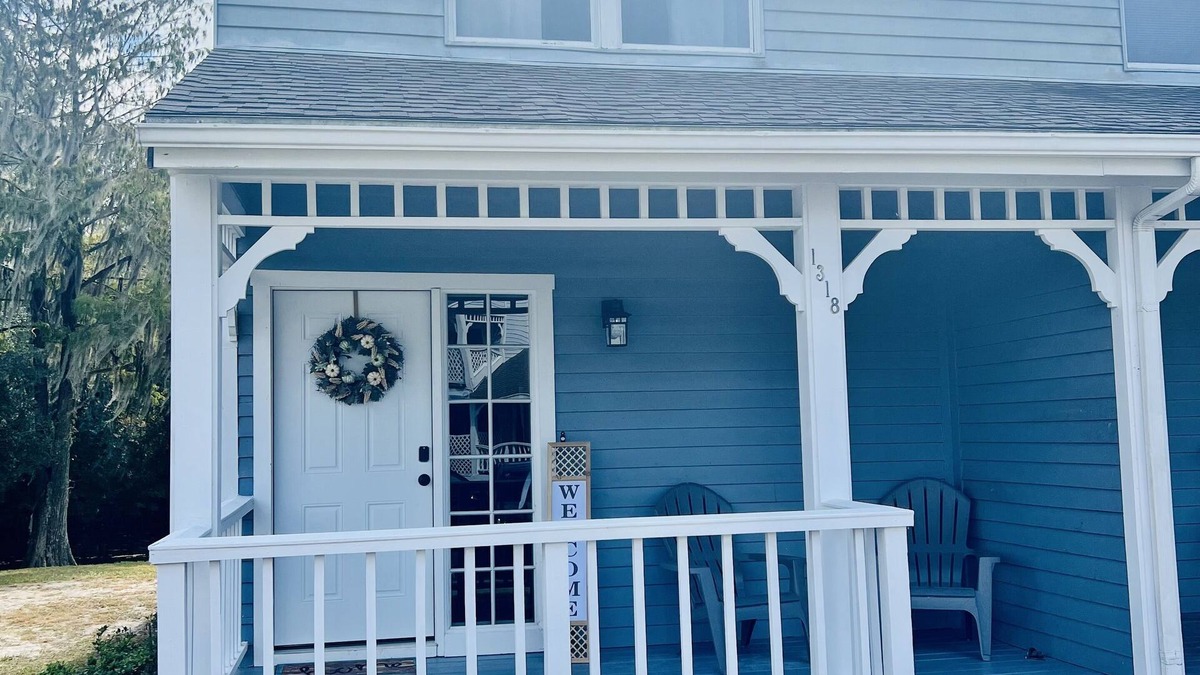 Inverness House | Lakefront Condo (with private dock access)