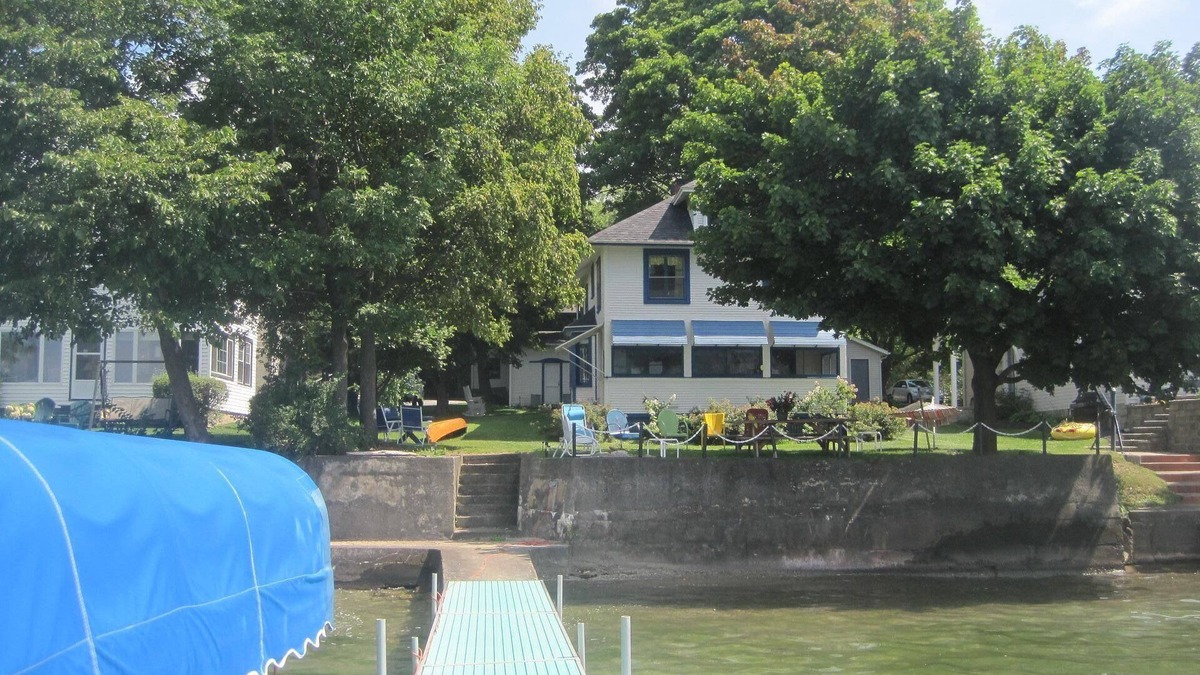 Canandaigua Cottage | Lakefront Cottage close to CMAC