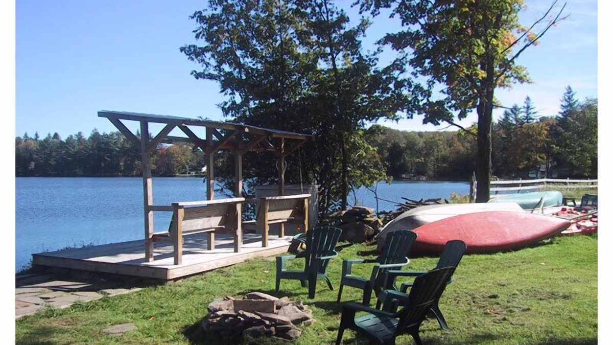 Starrucca Cottage | Lakefront Cottage - Incredible summer vacation