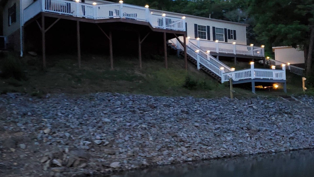 Hamblen County Cottage | Lakefront Cottage on Cherokee Lake - with private dock Small Dog friendly